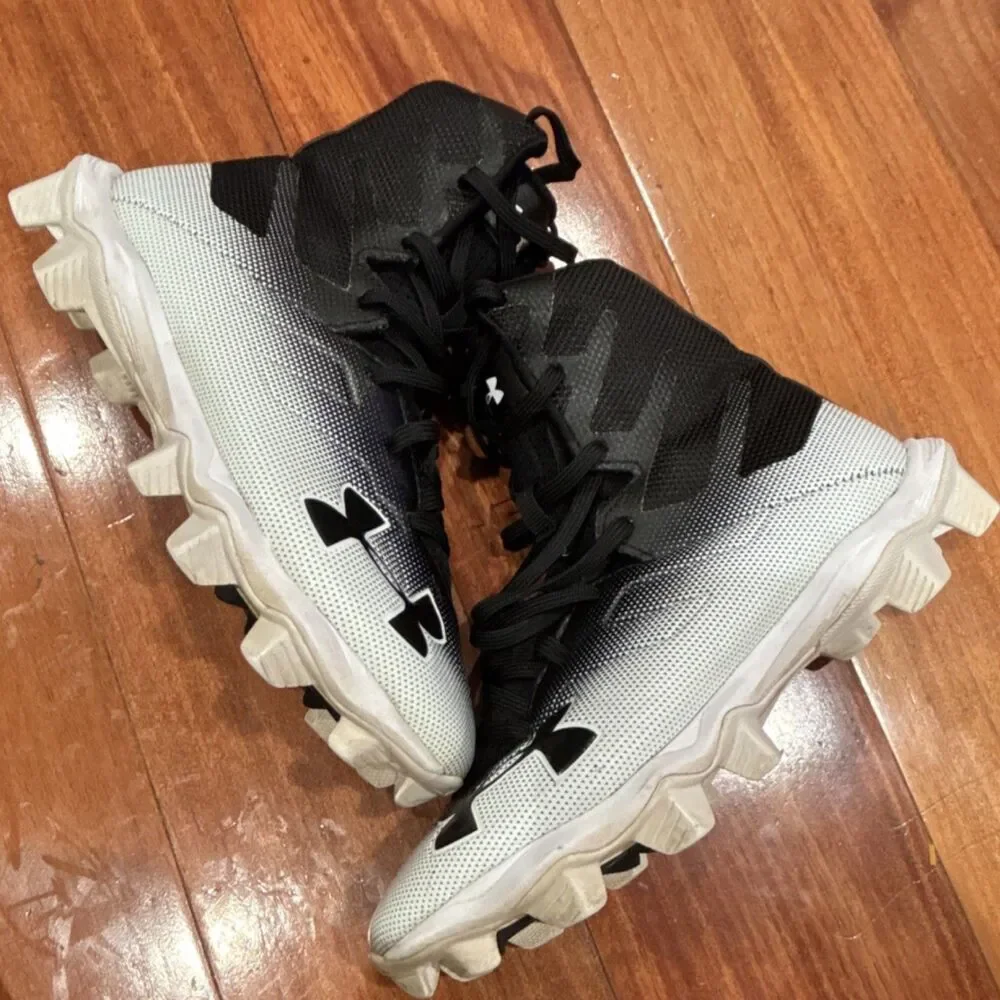 Under Armour Highlight High-Top Football Cleats Black/White size 2.5Y